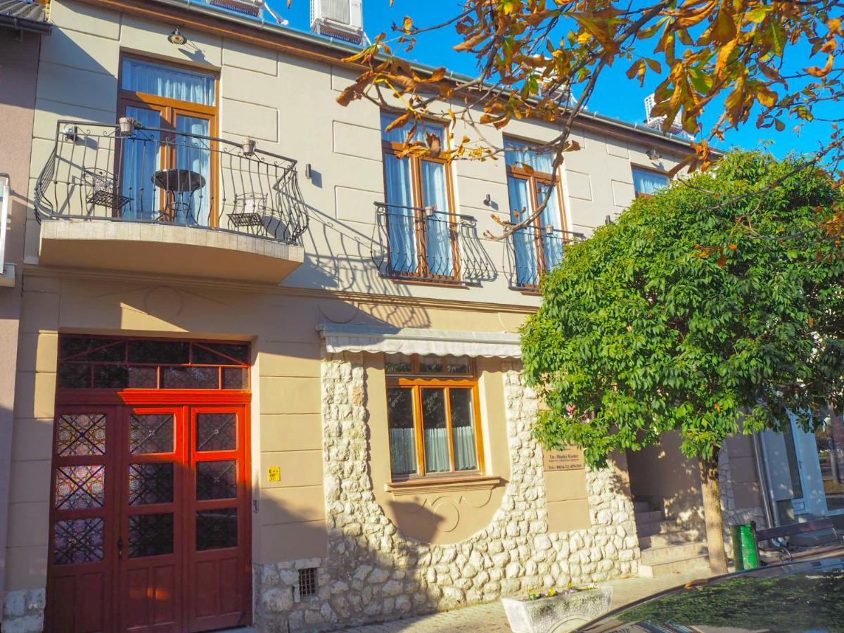 Holiday Apartmanhaz Harkany Exterior photo